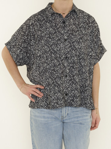 LADIES WOVEN CRINKLE TEXT OVERSIZED BLOUSE (2402949542)